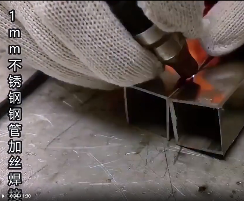 SZ-1800智能精密冷焊机焊接演示视频