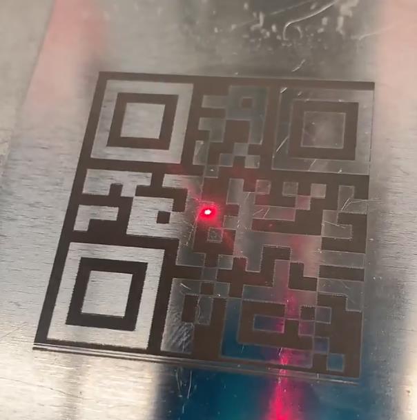 不锈钢板激光打标（二维码、LOGO、图案、文字）操作演示